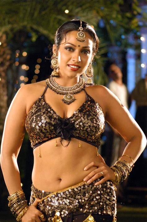 Sexy Meenakshi Kailash Tamil Actress Boobs Press While Bathing In Movie