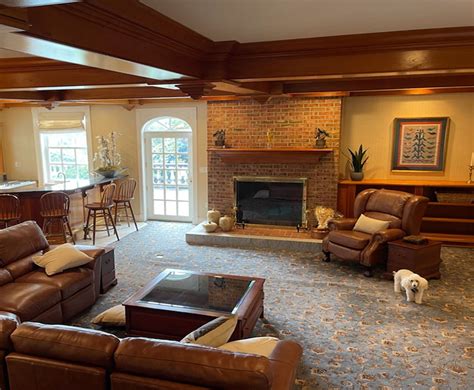 See How We Restyled A Family Room to Bring A 90’s Time Capsule Back to