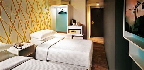 Resorts world genting first world hotel online booking hotels. Genting Highlands | First World Hotel + Coach Discount ...