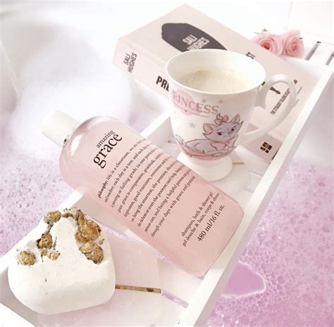 pin by ♡princess Ꭿnna louise♡ on pamper me ♡ bath aesthetic bubbles pink
