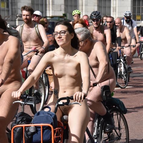 London WNBR World Naked Bike Ride 147 Pics Play Nude Male Riding 16