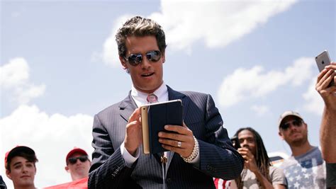 Milo Yiannopoulos Resigns 5 Fast Facts You Need To Know