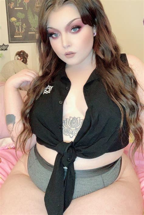 🖤chubby sub alt dream girl🖤 🍑juicy fat ass 🍆ageplay and breeding kink 🌈pansexual my content 💋mv