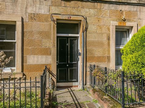 1 Bed Flat For Sale In Caledonian Crescent Dalry Edinburgh Eh11 £