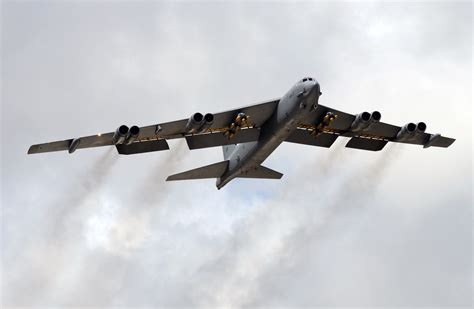 Meet The New B 52 Bomber How This Old Plane Can Drop Even More Bombs