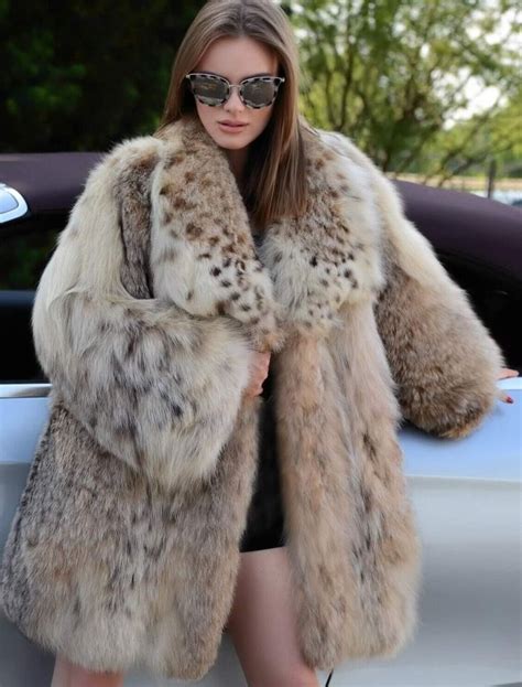 Pin By Vladimir Ilminskiy On Lynx Furs 12 Fur Coats Women Fur Fashion Real Fur Coat
