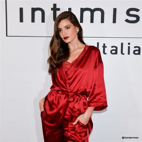 Camila Queiroz Embaixadora De Marca De Lingeries Intimissimi Italian Tips Star News