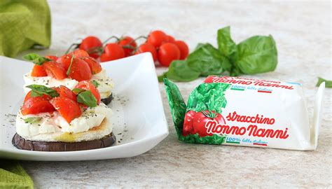 Negli ultimi anni, in contrapposizione a questa visione meccanicista, sono nate numerose diete che mettono in primo piano la qualità dei cibi e la composizione alimentare ottimale dei vari pasti. CROSTINI DI PANE CON MELANZANE STRACCHINO