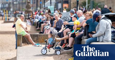 Uk Crowds Enjoy May Sunshine As Lockdown Eases In Pictures Uk News