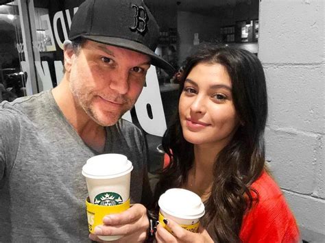 Dane Cook 45 Gushes Over 19 Year Old Girlfriend Kelsi Taylor Us Weekly