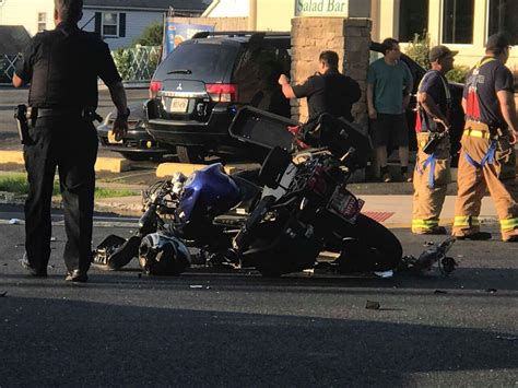 Video Elizabeth Motorcyclist Seriously Injured In Crash
