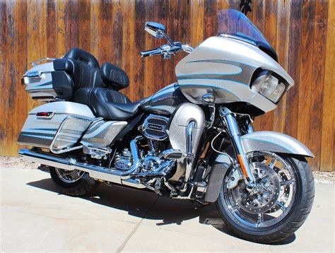 Not all applicants will qualify as the annual. ROAD TEST: 2016 Harley-Davidson CVO Road Glide Ultra ...