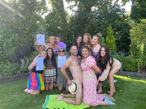 life drawing hen parties with twisted parties