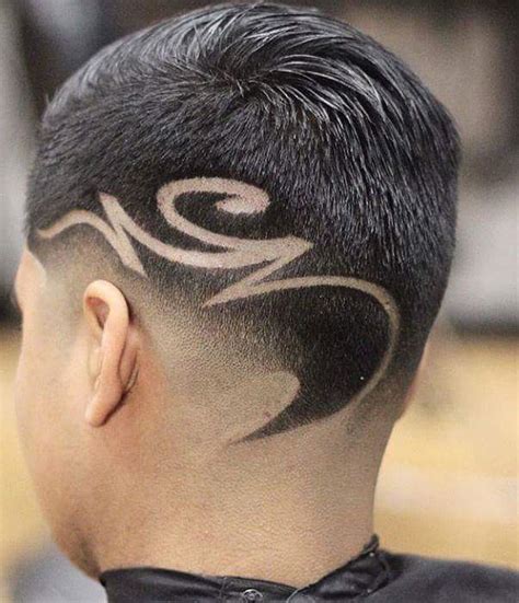 Une coupe de cheveux homme court qui mettra tous vos traits et atouts en avant et qui fera toutes les filles craquer! Coupe de cheveux avec dessin - Bricolage Maison et décoration