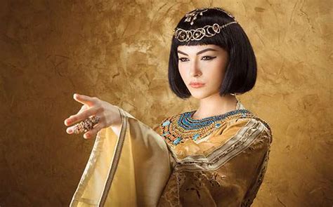 Diy Cleopatra Costume Ideas Images And Make Up Tutorial