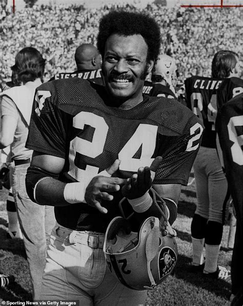 Raiders Great Hall Of Fame Defensive Back Willie Brown Dies At Age 78