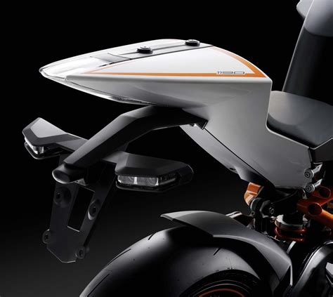 Ktm 1190 rc8 r 2015: KTM 1190 RC8 R Price, Specs, Top Speed & Mileage in India