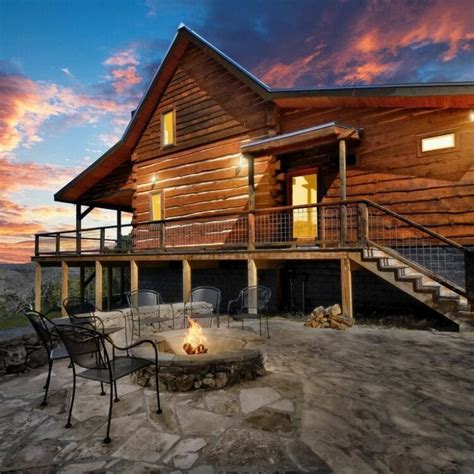 10 Luxury Cabin Rentals In Texas For A Pampered Getaway