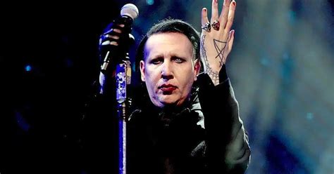 General commentthis shows how marilyn manson is sick and tired of the world, a sadness which is mixed with anger. ¿Marilyn Manson está a punto de anunciar un nuevo álbum ...