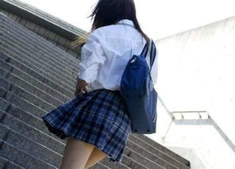 为什么日本女高中生的裙子越来越短？知道原因后心疼日本男生！ 每日头条