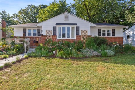 21 Archwood Ave. Glen Burnie, MD — Anne Whitty Photography