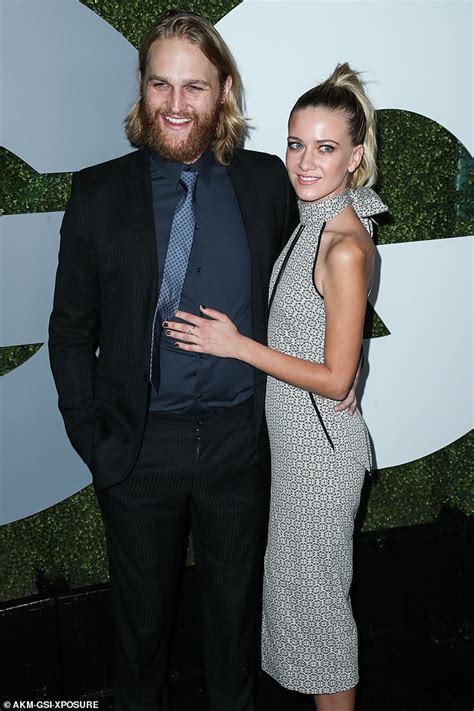 Wyatt Russell And Wife Meredith Hagner Welcome Infant Son Buddy Prine Daily Mail Online