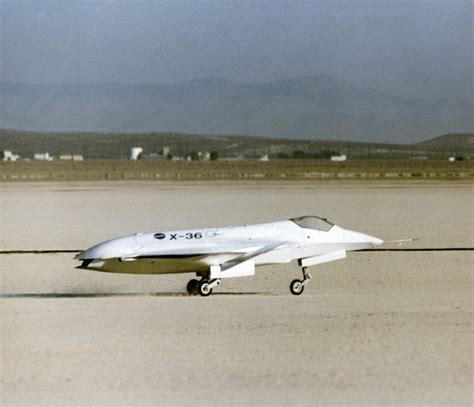 Mcdonnell Douglasboeing X 36 Tailless Fighter Agility Research
