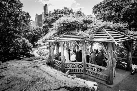 Wedding In Central Park At The Dene Summerhouse — Fotovolida Wedding
