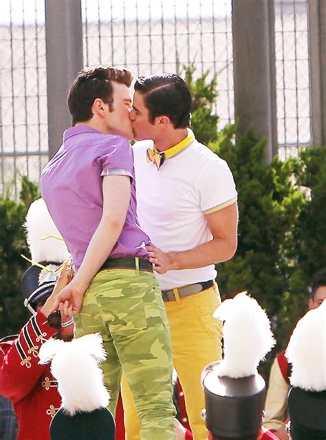 I M Sorry For The Spoiler Well I M Really Not Enjoy Sweet Klaine Kisses Glee Darren