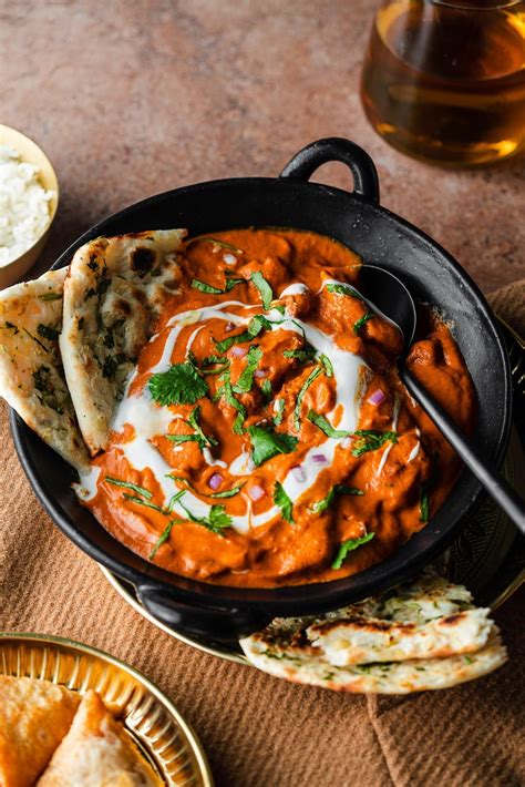 Butter Chicken And Naan Bread