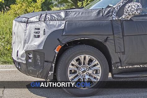 2023 Gmc Yukon Gets New Frosted Pine Metallic Paint