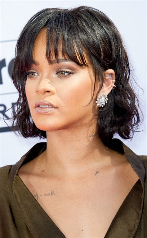 Rihanna From Ear Cuffs For Minimalists And Maximalists E News