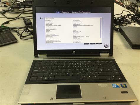 Intel core i7, display size: Laptop, HP EliteBook 8440P, Appears to Function