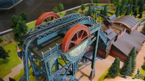 Ask young vk models a question now. Maquette Divecoaster Baron 1898 @Efteling - YouTube