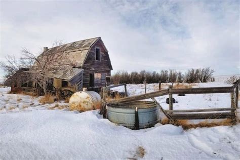 Abandoned Farm Southern Alberta Rtruenorthpictures