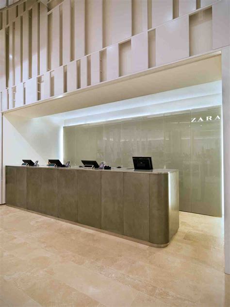 With particularly close attention to the type of materials in furnitures, use of light, design and the home environment. » Zara flagship store by Duccio Grassi Architects, Via del ...