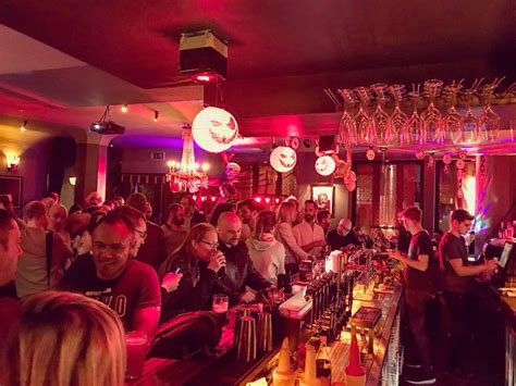 The 5 Best Gay Bars In Dublin Ranked
