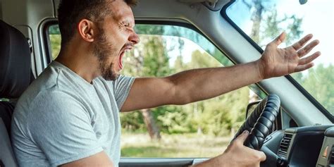 5 Tips To Deal With Aggressive Drivers