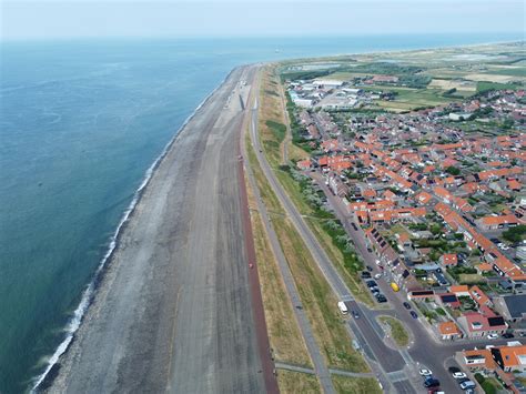 A Drone Shot That Shows How Far The Netherlands Is Below Sea Level R Damnthatsinteresting