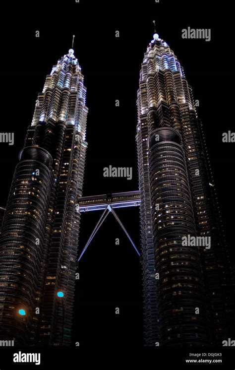The Petronas Towers At Night In Kuala Lumpur Stock Photo Alamy