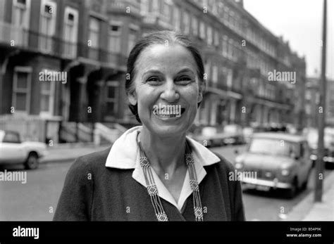 American Writer Helen Lawrenson In London November 1969 Z11388 Stock