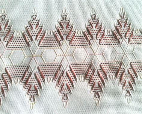Huck Arizona Pine Trees And Snowflakes Swedish Weaving Patterns