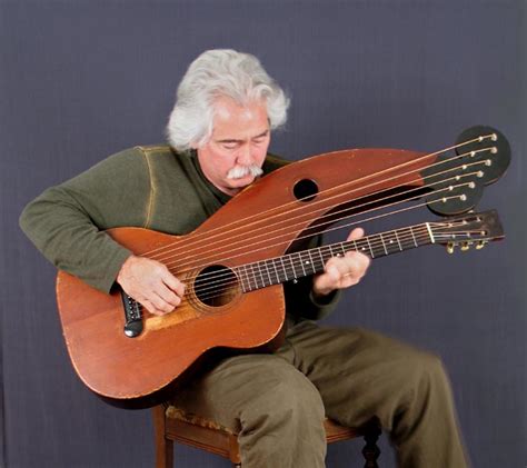 Stephen Bennetts Dyer Harp Guitar