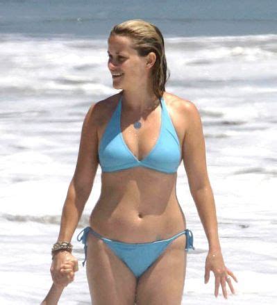 Feeling Blue Reese Witherspoon S Reese Witherspoon Bikini Bikinis Celebrity Bikini