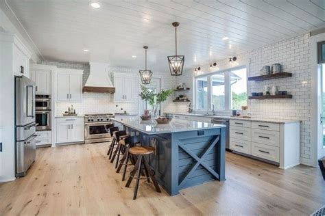 35 Stunning Modern Farmhouse Kitchen Design Ideas To Renew Your Home
