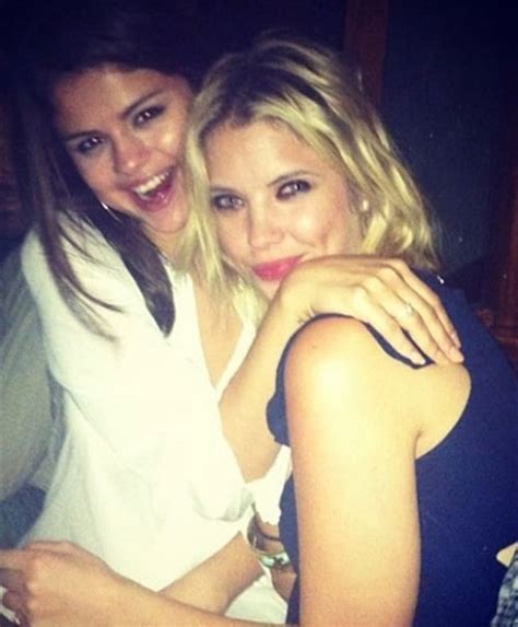 Selena Gomez And Ashley Benson Are Lesbian Lovers