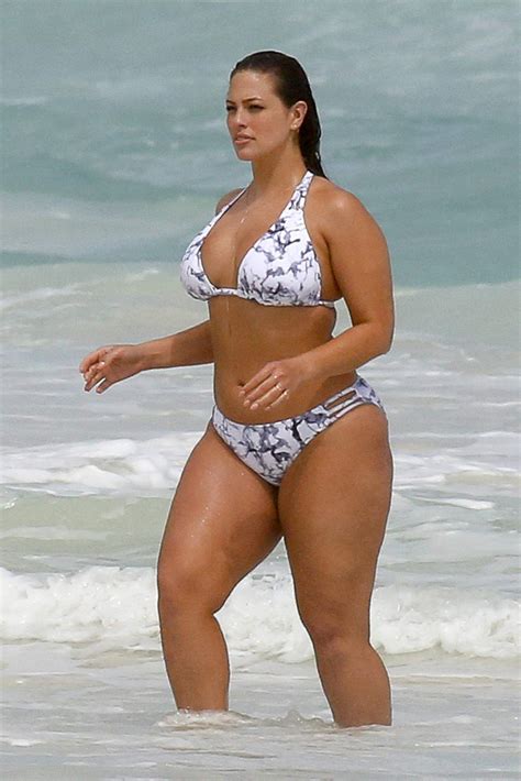 Ashley Graham In Bikini At A Beach In Cancun 10282016 Hawtcelebs