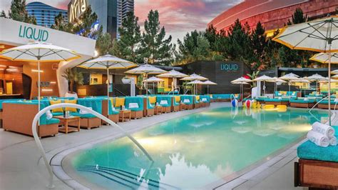 The Best Pools In Vegas Venetian Caesars And More