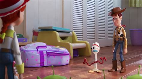 Watch The Emotional Official Trailer For “toy Story 4” Telemundo