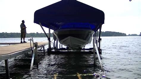 Aluminum Boat Lift With Remote Control And Side Guides Youtube